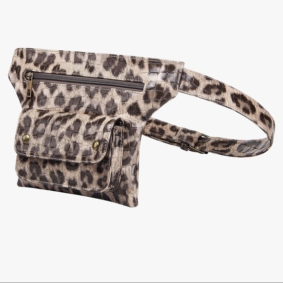 𝅺new- Leopard Pattern, Fanny Pack, HipBag, Fashion Waist Pack, Adjustable Belt, - Picture 1 of 6